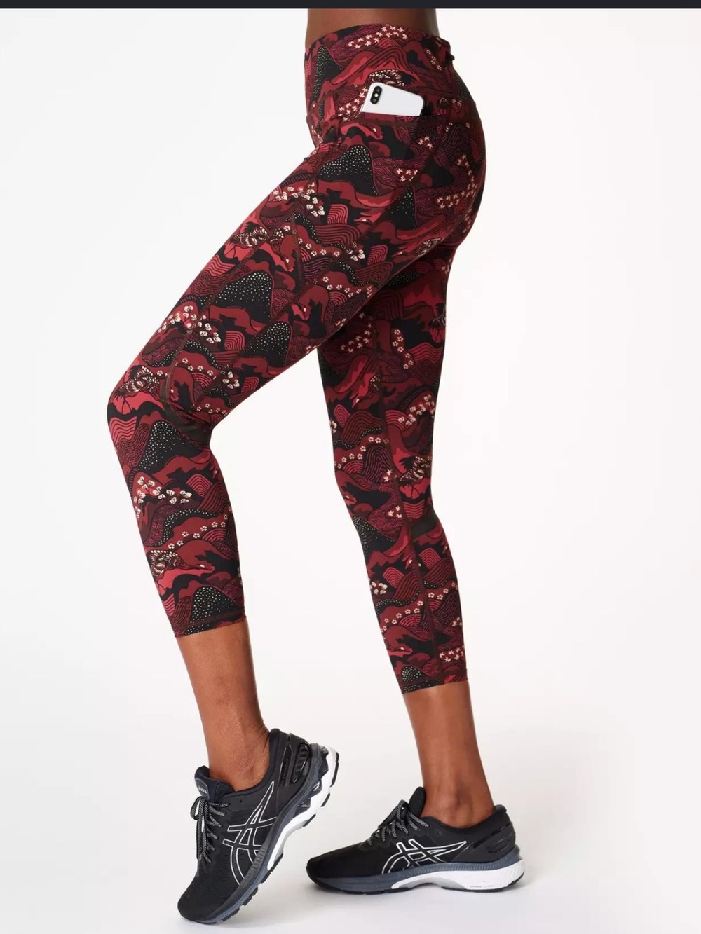 Sweaty Betty Zero Gravity 7/8 Legging Red and Black Wave-Pattern